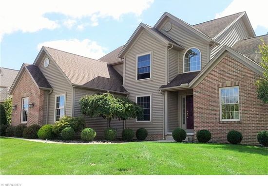 194 Sapphire Ln Streetsboro, OH