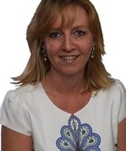 Angela Tomlin