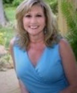 Debbie Luna