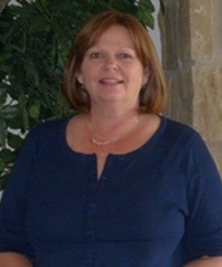 Paula Holder