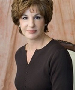 Paula McLean