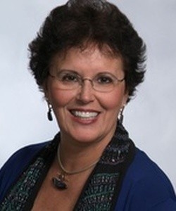 Suzanne Dana