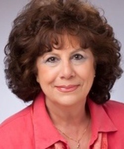 Lynn Creighton (Freeland)